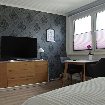 Privatzimmer Mit Eigenem Bad Und Kueche Burgwedel  Ngoại thất bức ảnh