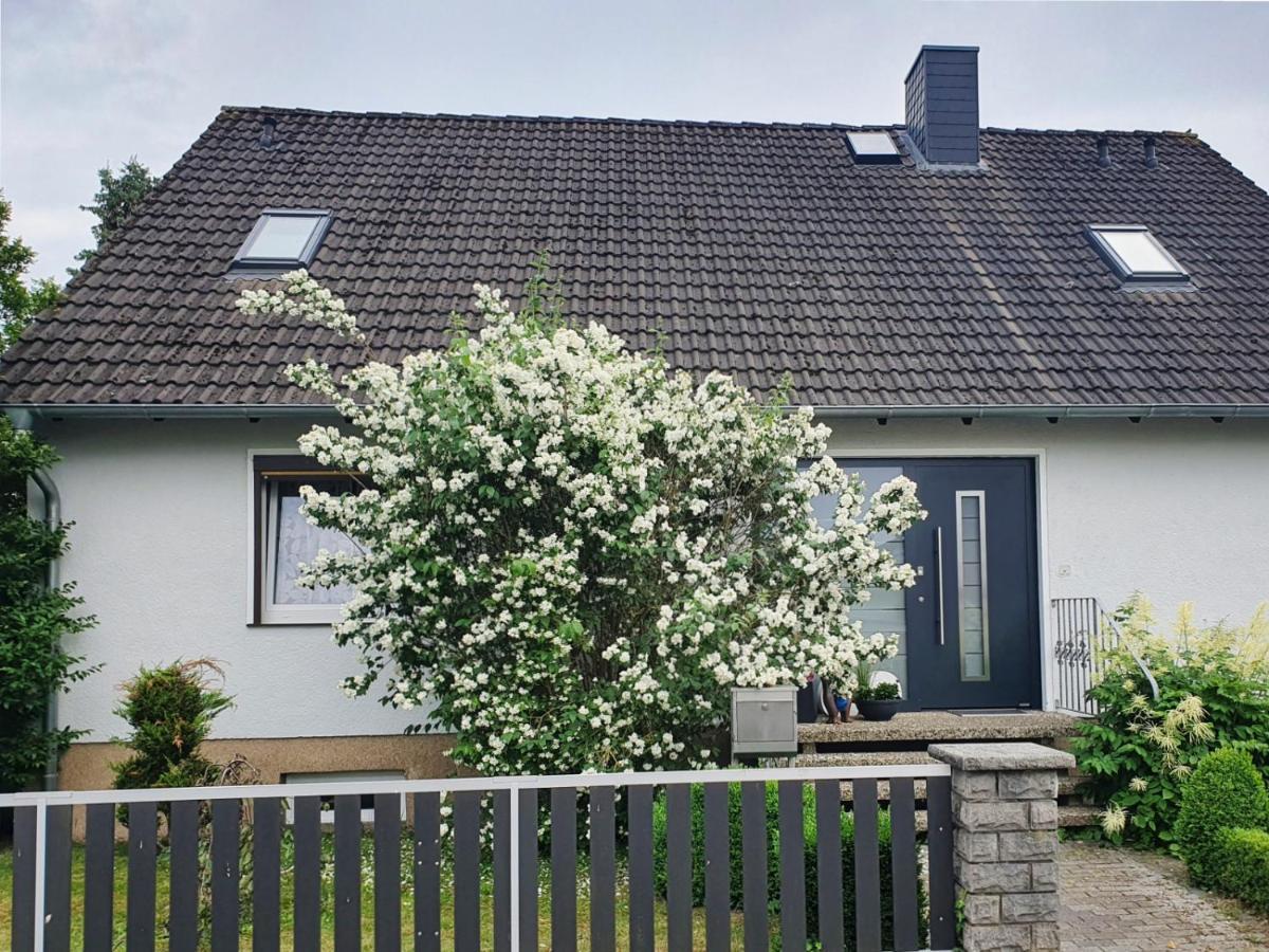 Privatzimmer Mit Eigenem Bad Und Kueche Burgwedel  Ngoại thất bức ảnh