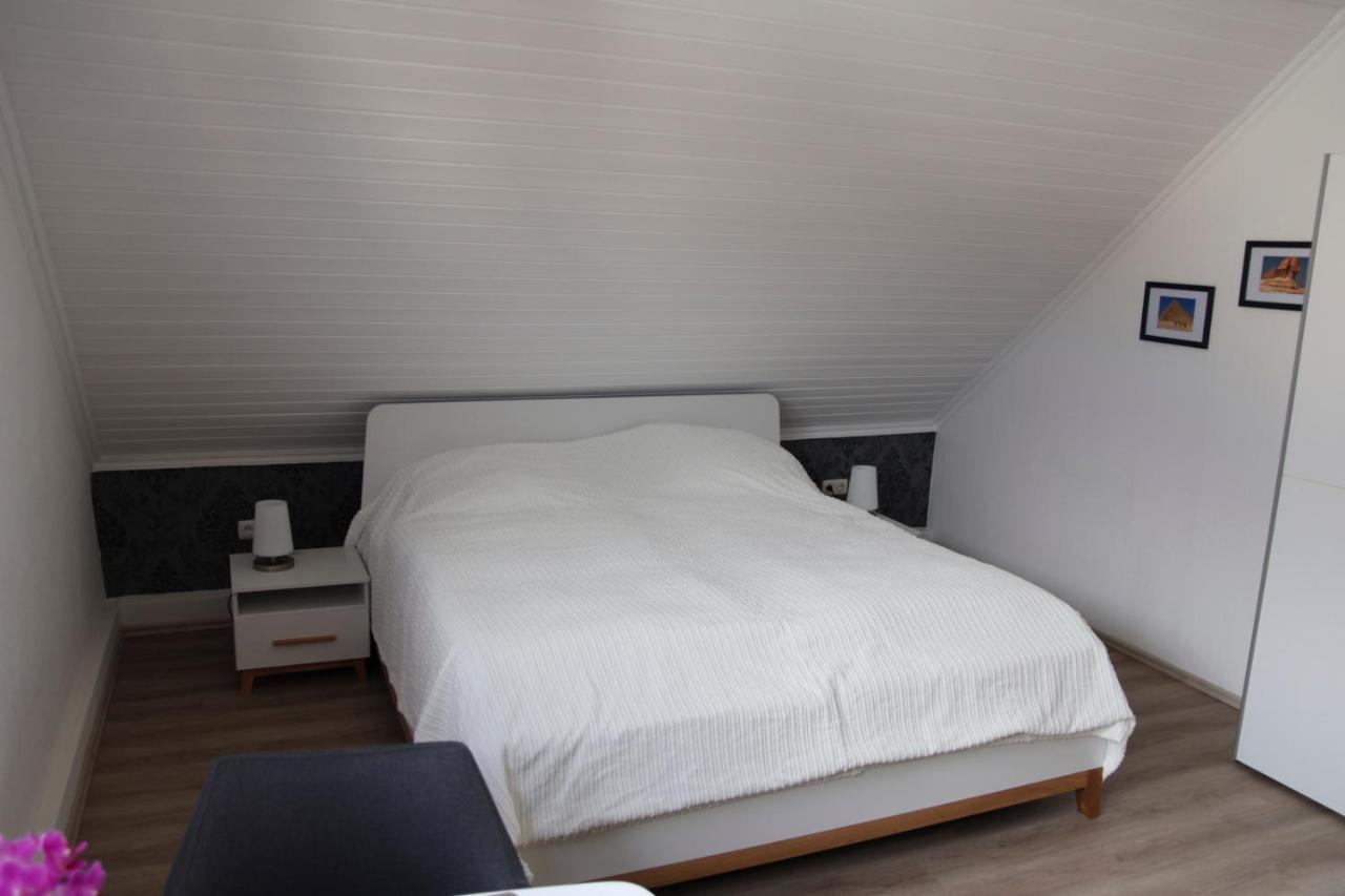 Privatzimmer Mit Eigenem Bad Und Kueche Burgwedel  Ngoại thất bức ảnh