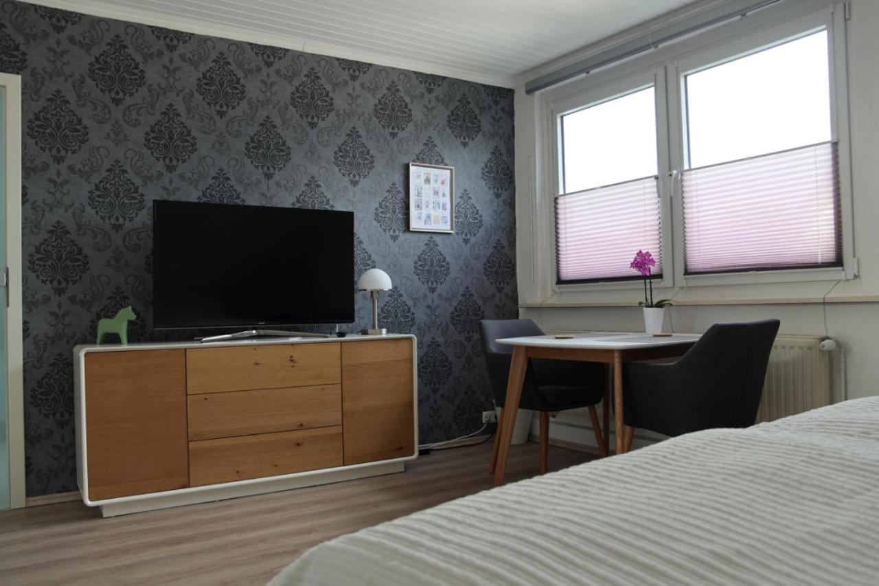 Privatzimmer Mit Eigenem Bad Und Kueche Burgwedel  Ngoại thất bức ảnh
